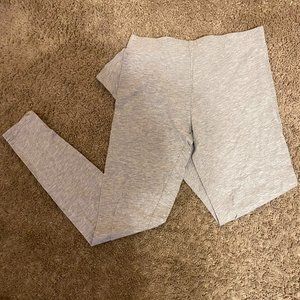 grey leggings